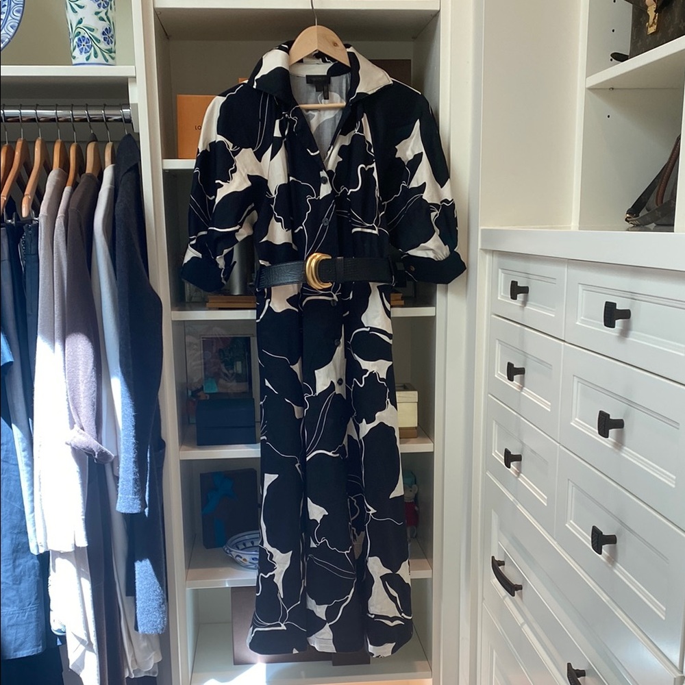 Donna Karan Black and White Maxi Dress.  Like NEW!  Size 4.